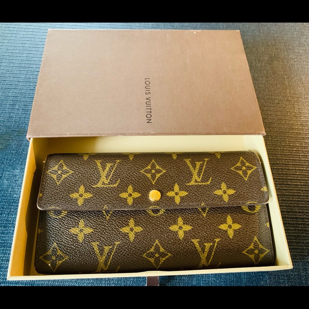 💯 Authentic Monogram wallet-Used - Picture 2 of 8